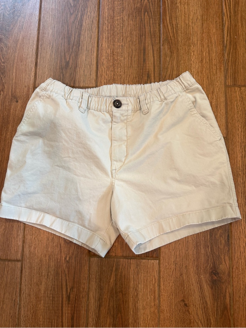 Chubbies Men’s Beige Chino Shorts Size M